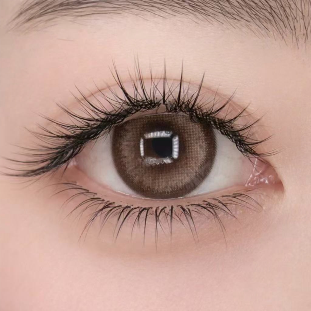 Hybrid Light Volume refill at Kivya lashes in Rancho Cucamonga, CA