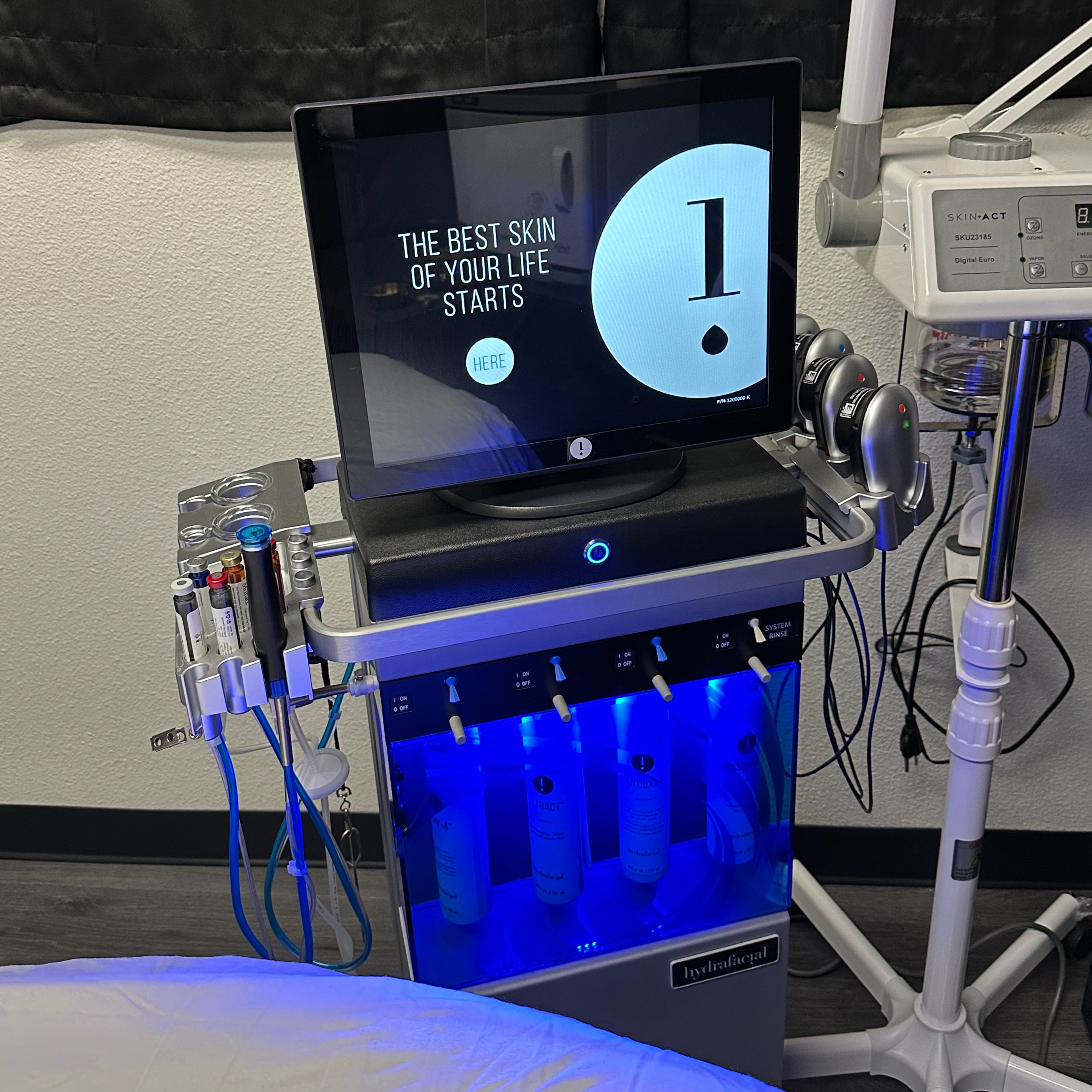 Deluxe Hydrafacial at Radiant Esthetics in Salem, OR