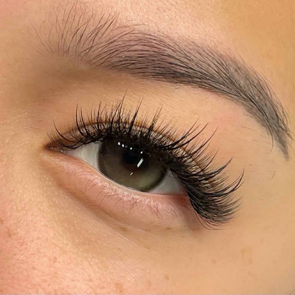 Hybrid Wispy at K AMOUR LASH & HAIR in Lathrop, CA