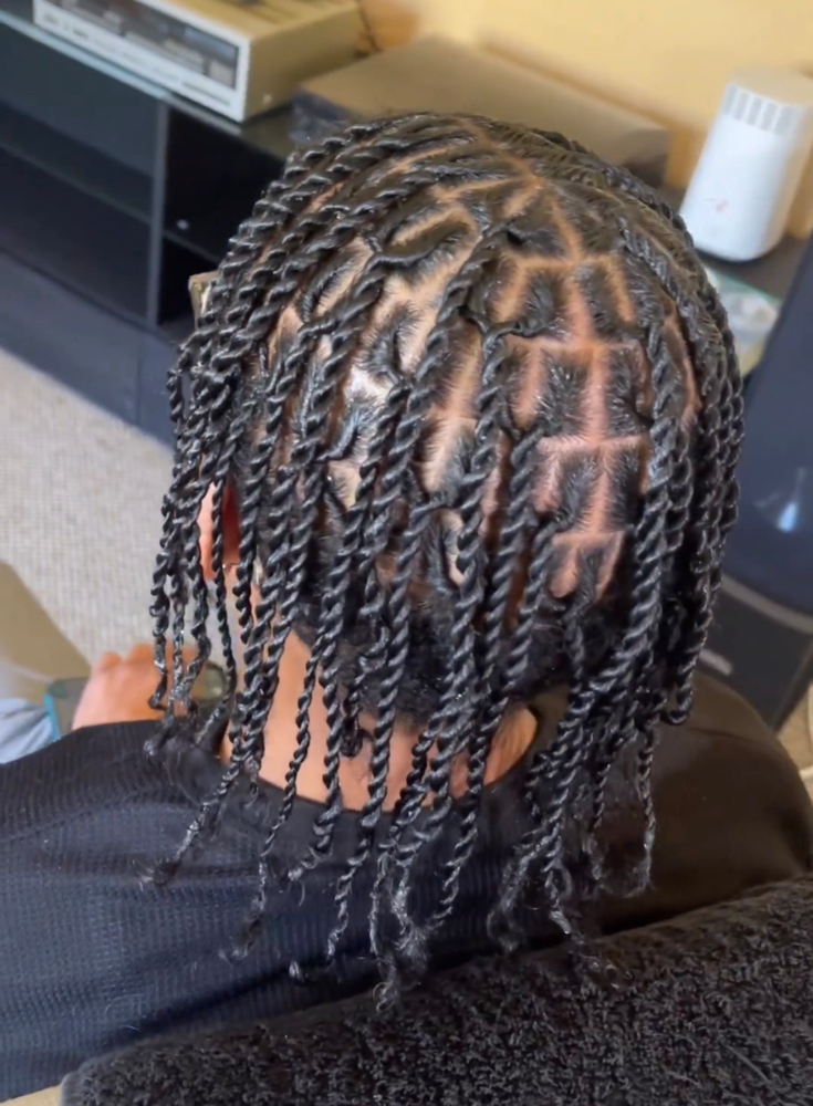 Shmedium to small individuals/twist