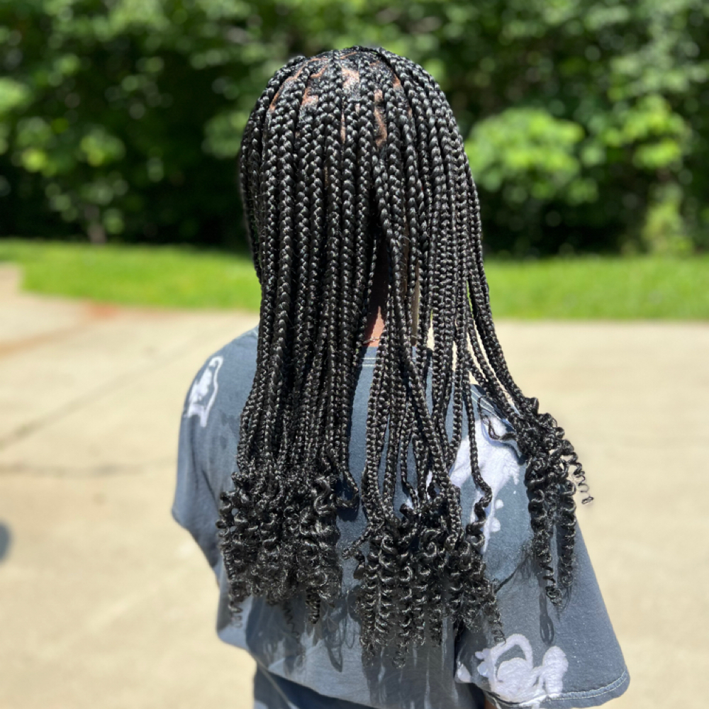 Kid Smed Knotless w/curls