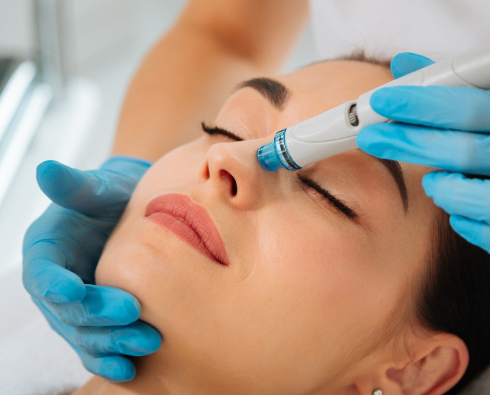 Deluxe HydraFacial