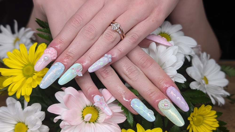 Nail Art - FIRE!!!