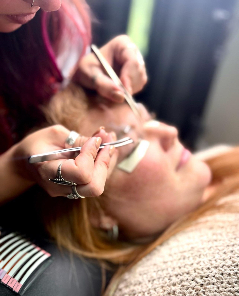 Lash Removal