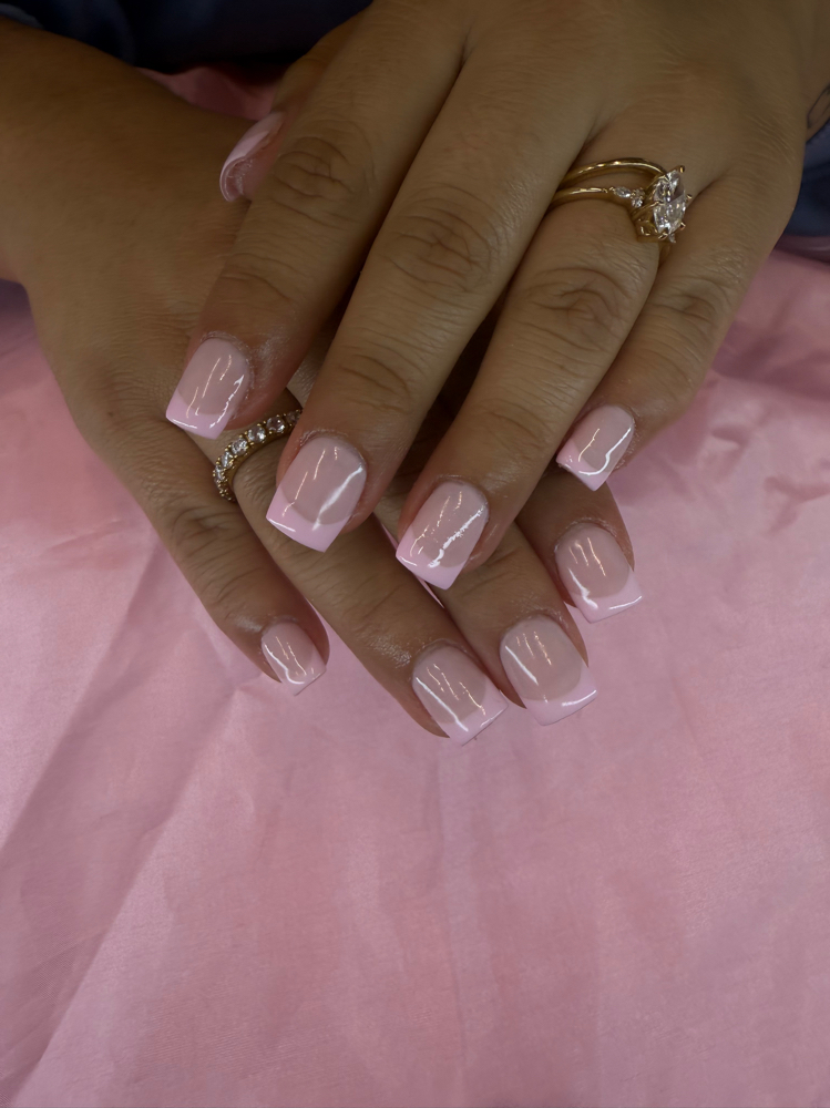 Dip with Tip at Yaya’s Nails in Wilmington, IL