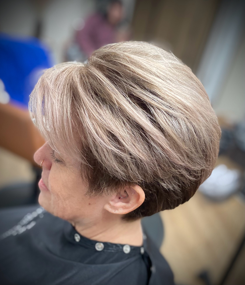 Partial Highlight (Blonding)