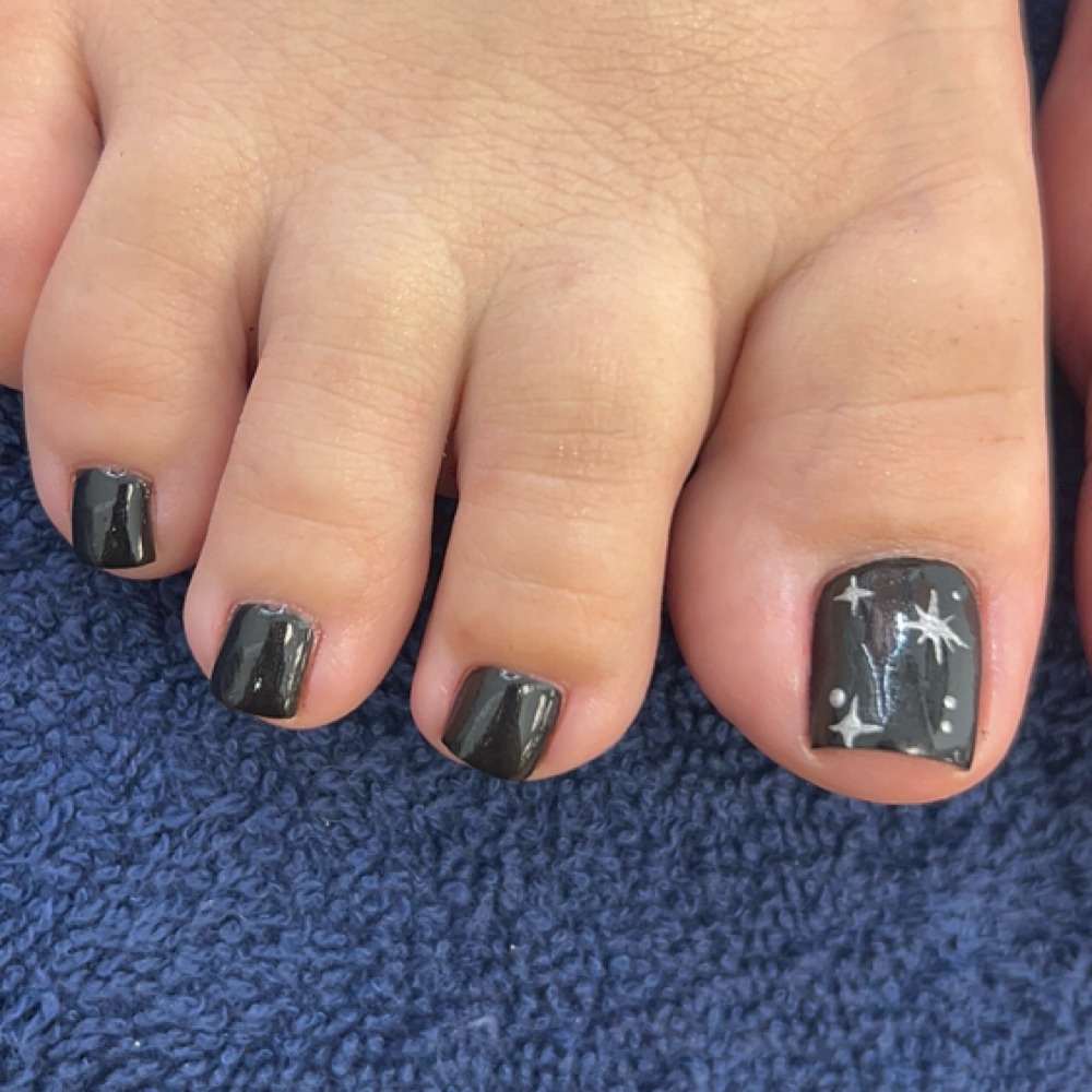 Pedicure at KG Nail Sessions in Chicago, IL
