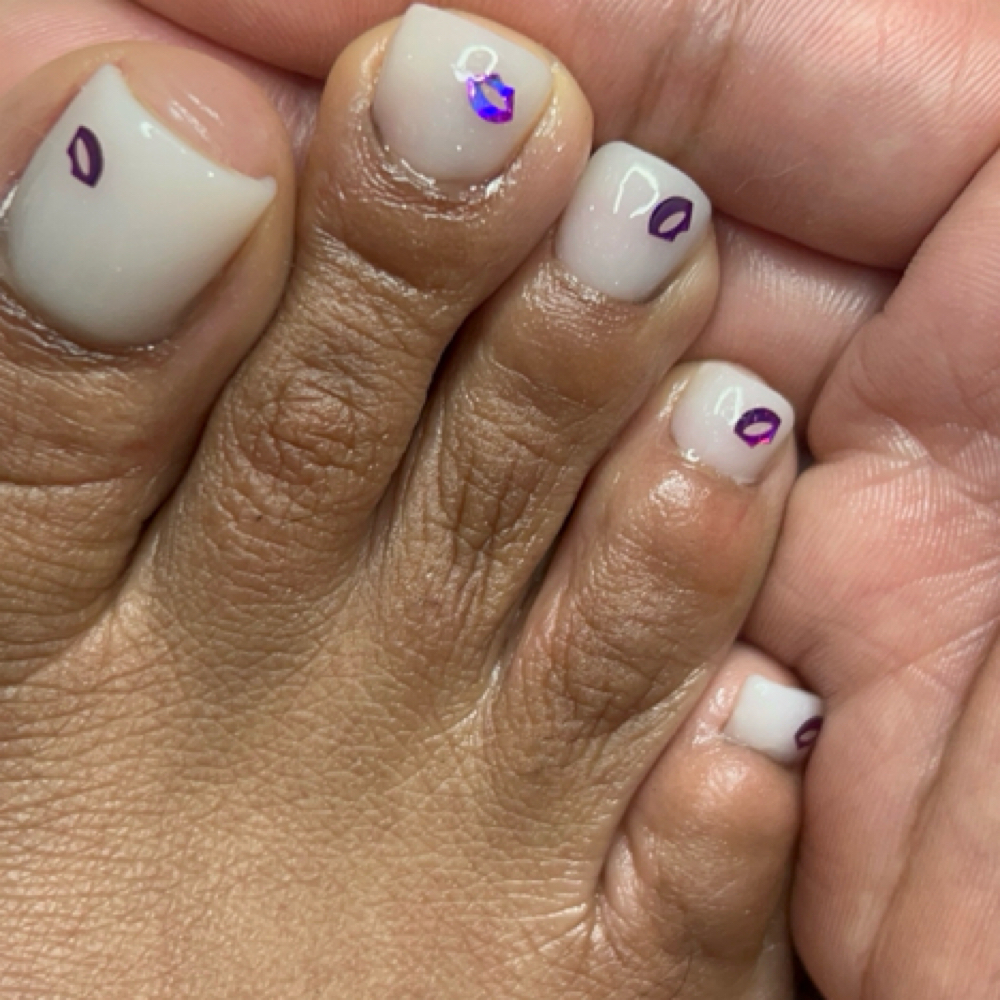 Pedicure at KG Nail Sessions in Chicago, IL