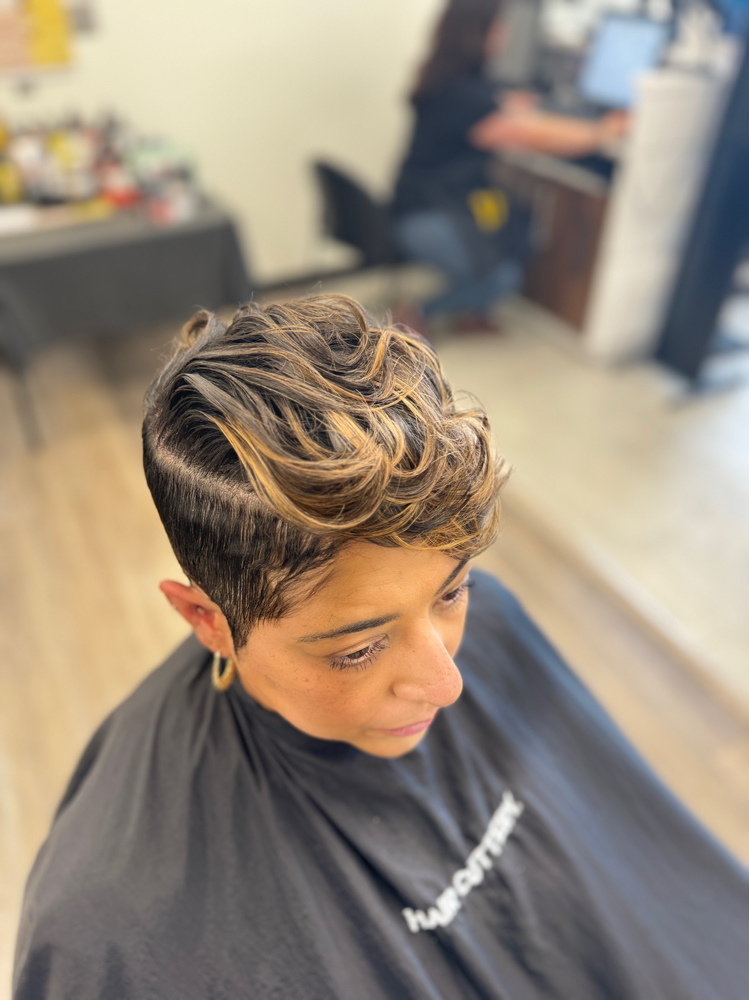 Mold + Curl at Kee2Beauty in Richmond, VA