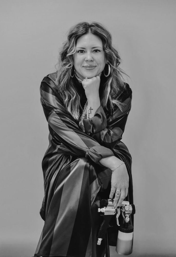 Airbrush Spray Tan - In Studio Glo at GOLDEN GLO SUN SPA in Baytown, TX