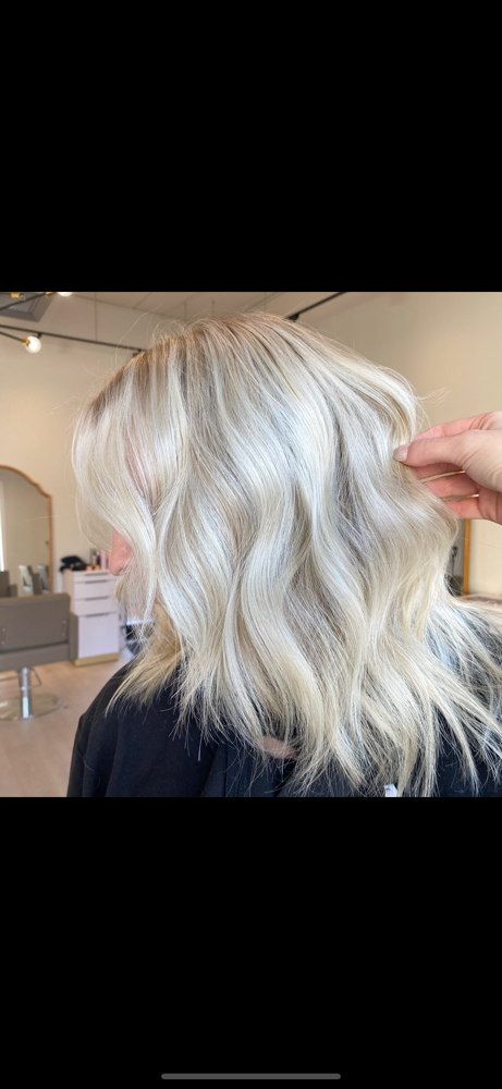 Partial Blonding Highlight