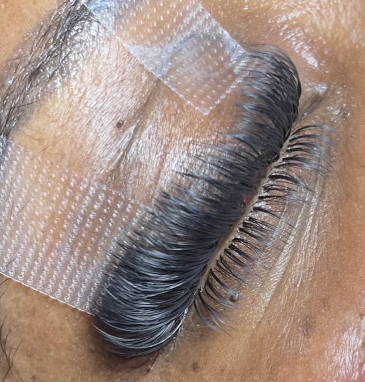 Touch Up Bottom Lashes