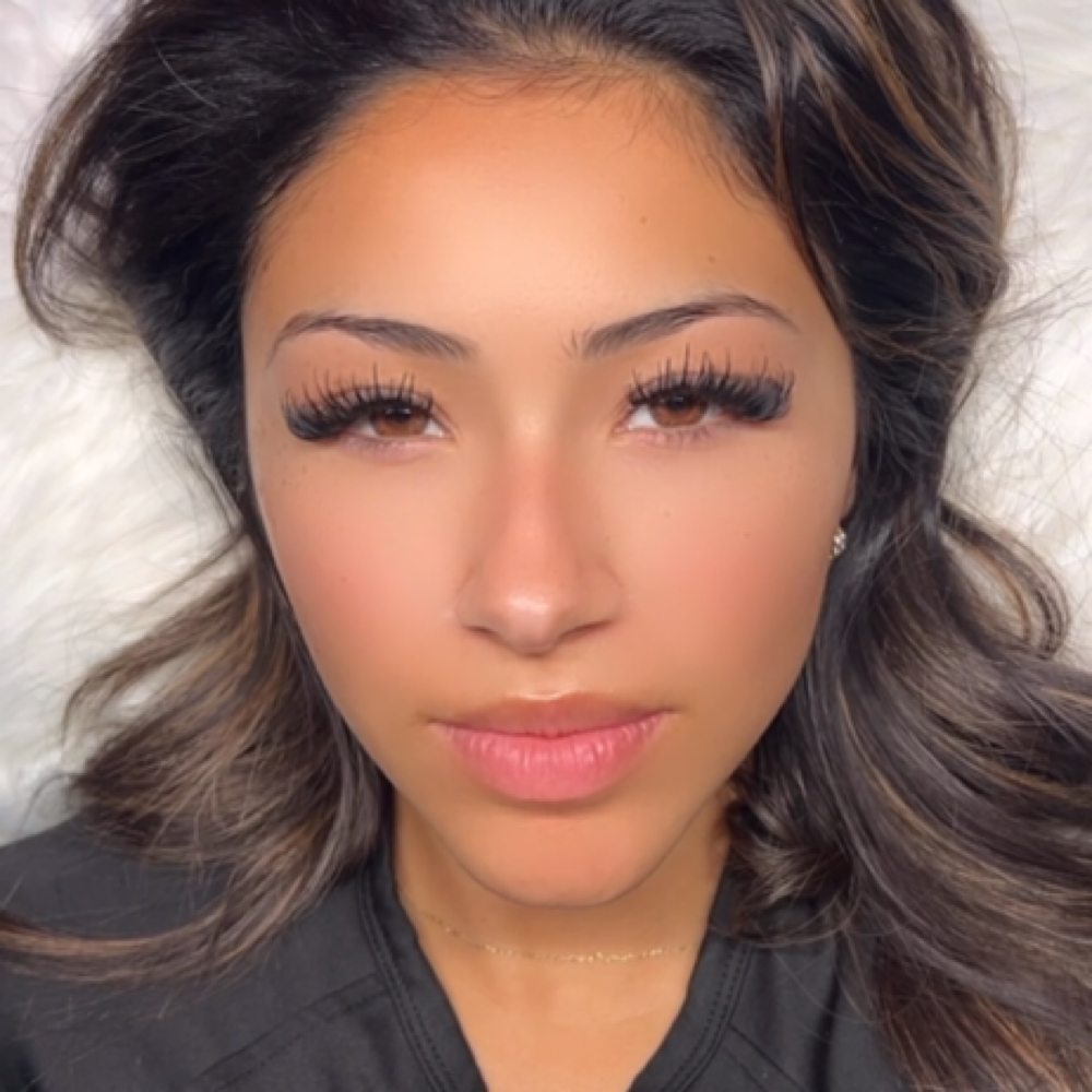 Summer Full Set Special at High Maintenance Lashes in Tx, TX