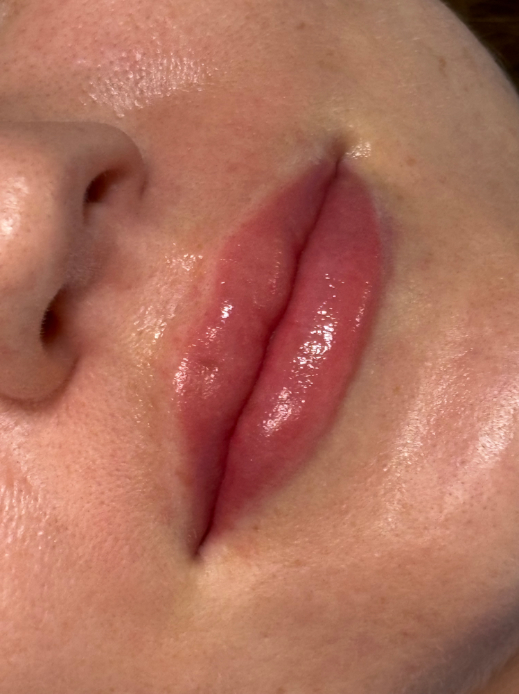 Lip Blushing