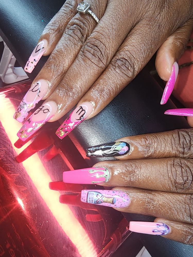 Handrawn Art ($5 & up per nail)
