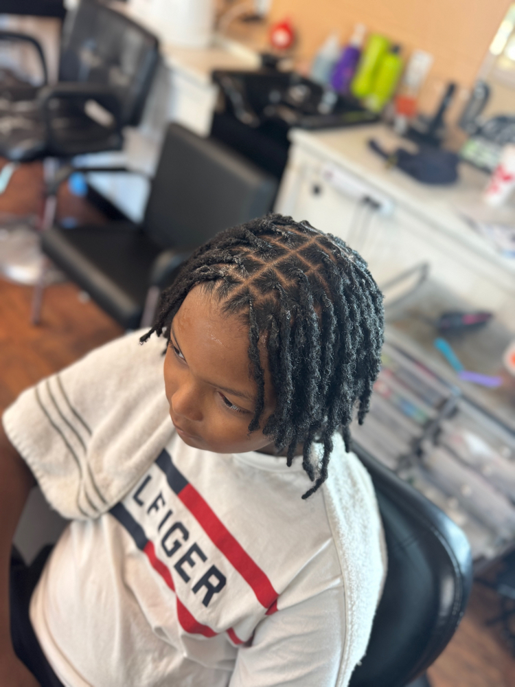 Loc Retwist Only at The Hot Spot in Harlem, GA