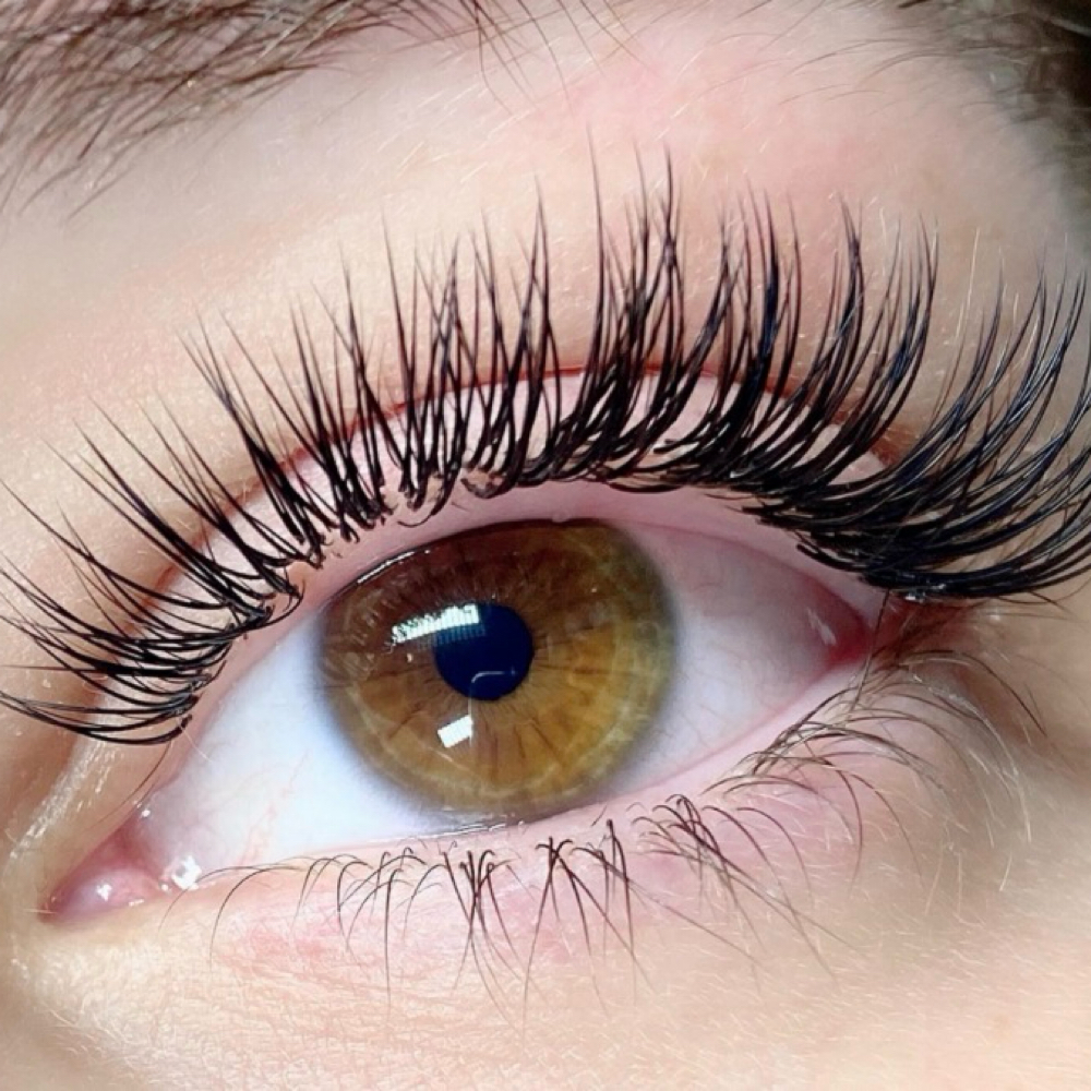 London Luxe(ClassicLashExtensions) at The Works By Juliano in Edinburg, TX