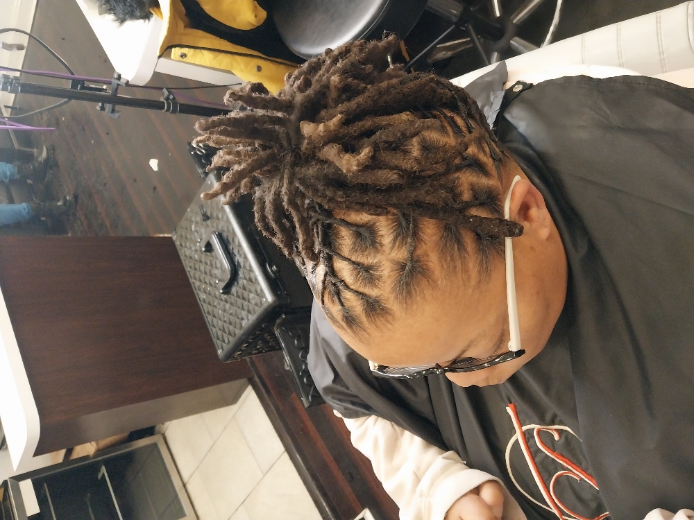 Full Head Retwist (14+ yrs)