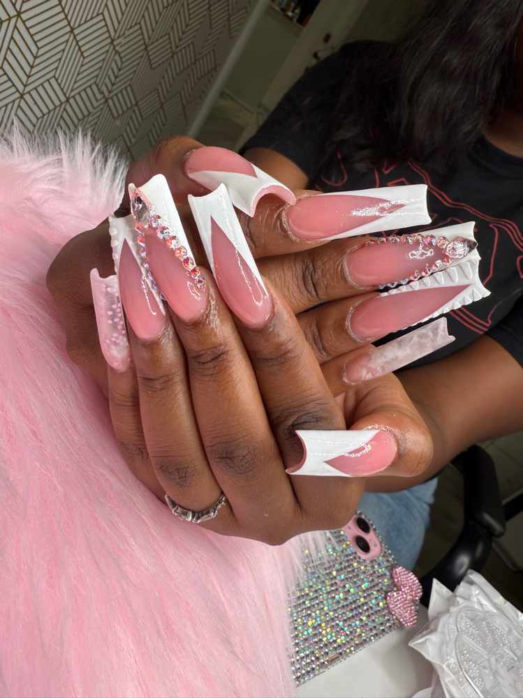 XxL at Lavish Nailz in Tampa, FL