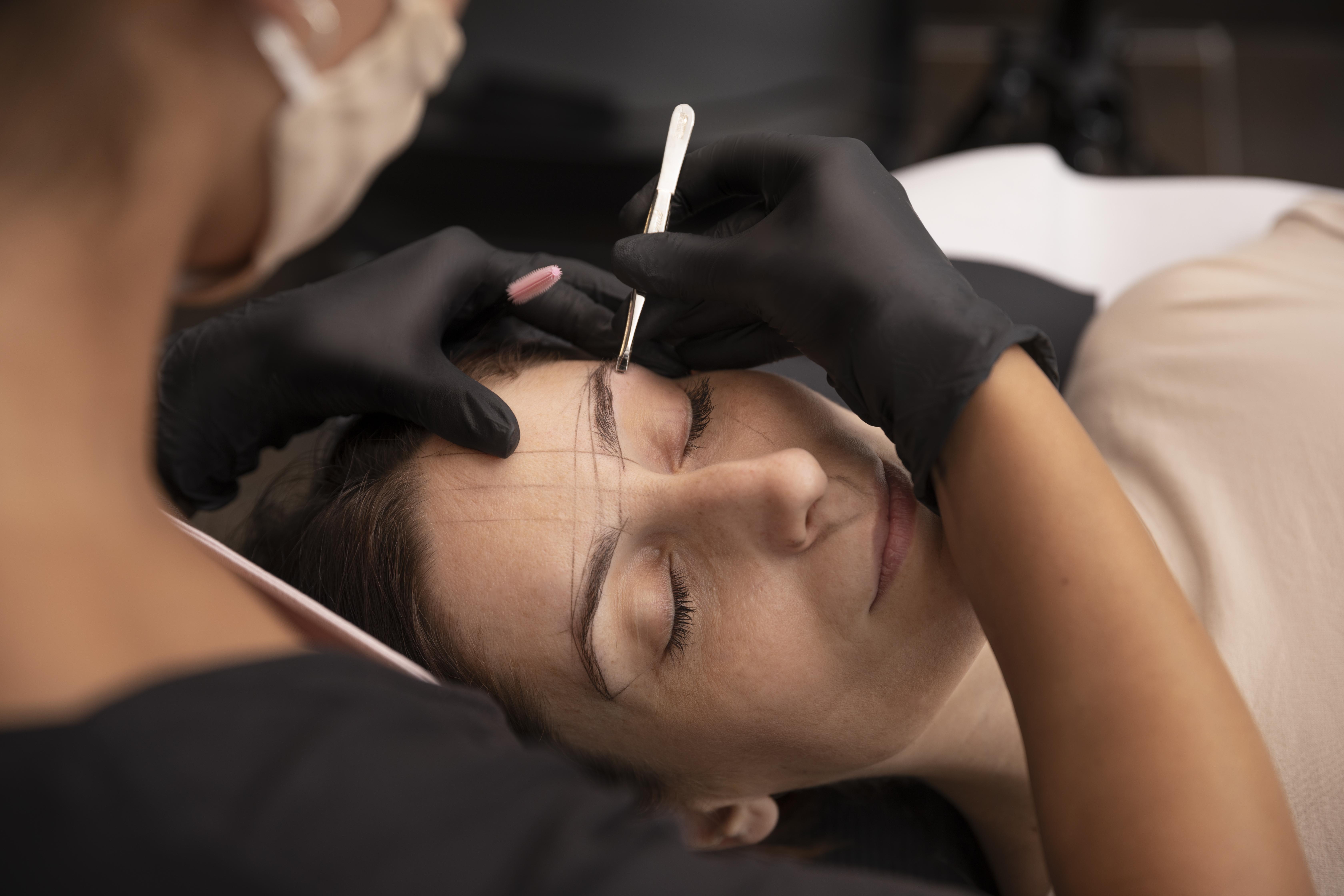 Eyebrow Waxing and Trimming