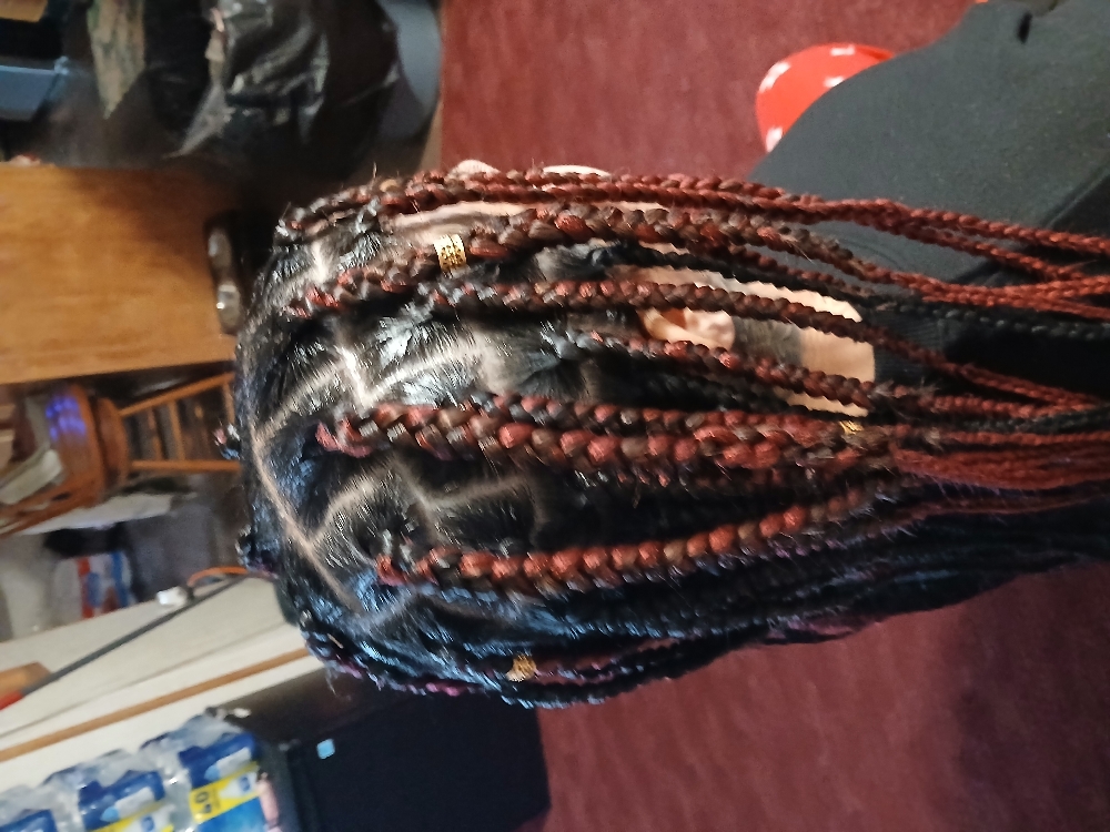 Medium Knotless Braids