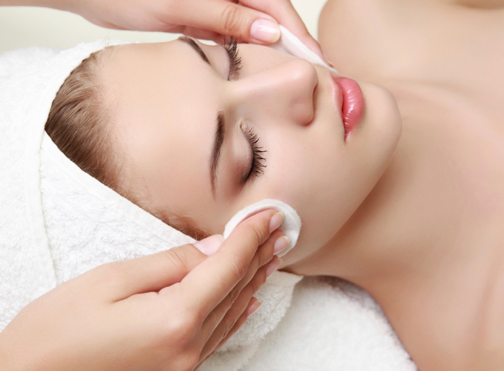 Nano-Microinfusion Facial