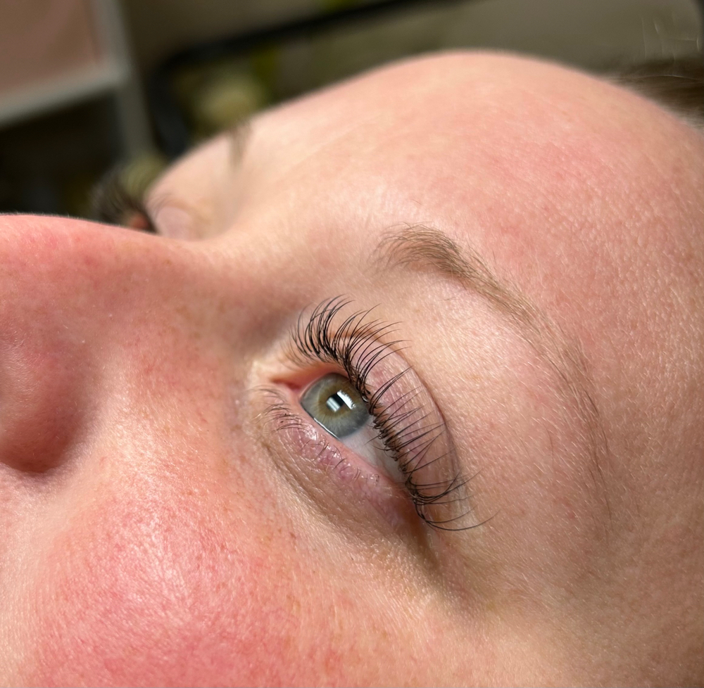 Classic Lashes (Full Set)