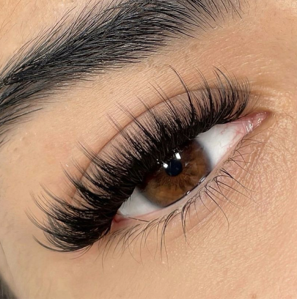 Volume/ Wispy Lash Set at L'Atelier Ivy in Citrus Heights, CA