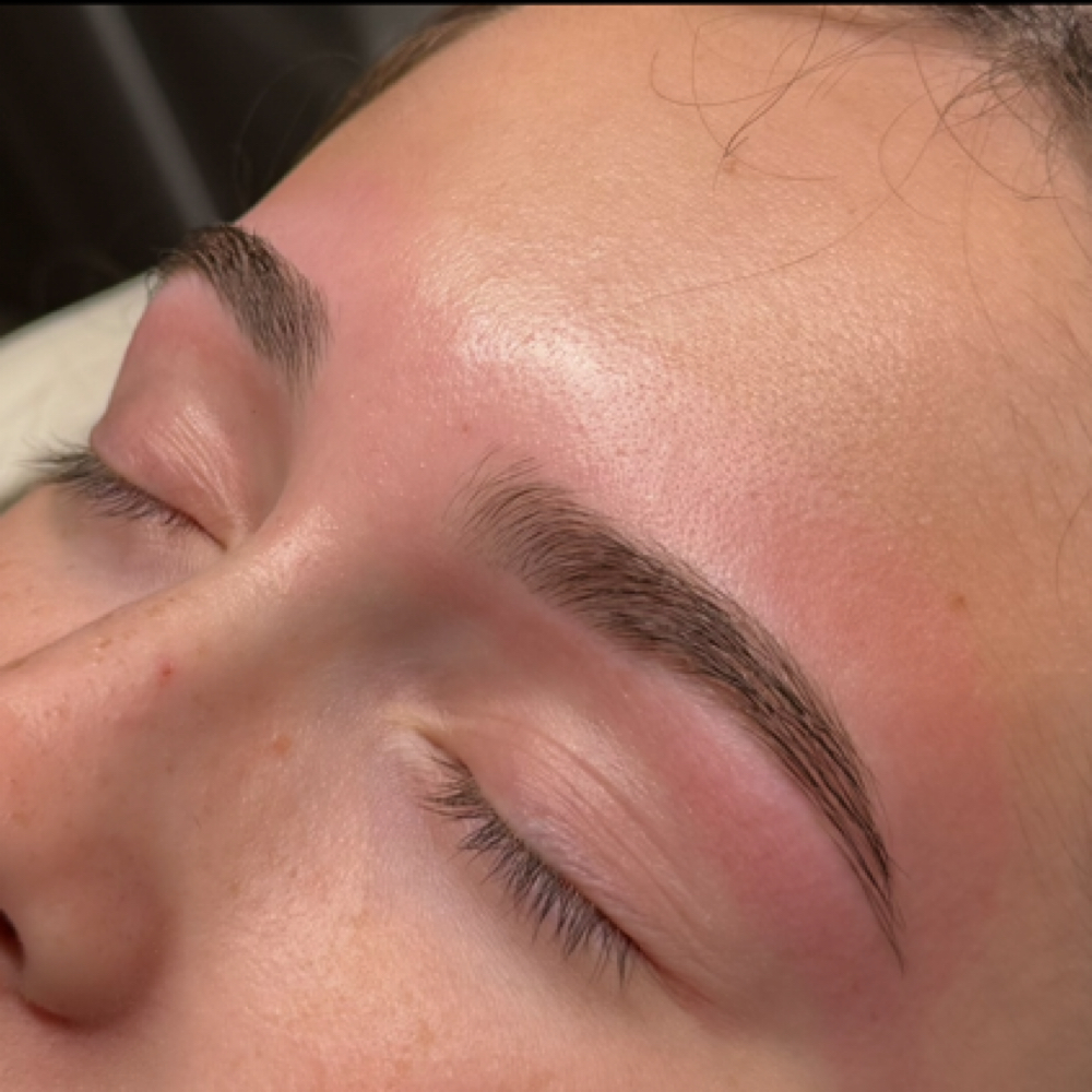 Brow Shaping at Julie’s Brow Café in Newcastle, OK