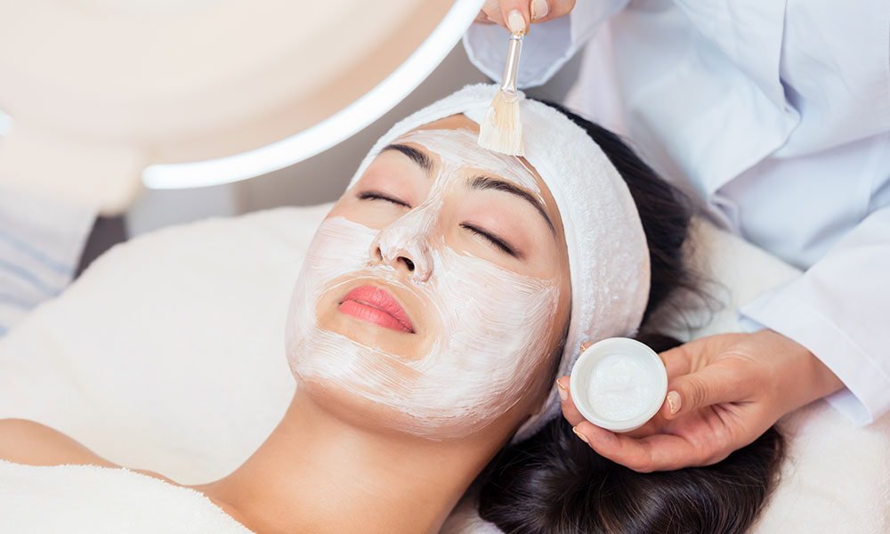 Glam Classic Facial