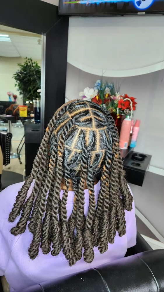 Invisible Twist at MaryamuAfricanbraids in Newark, NJ