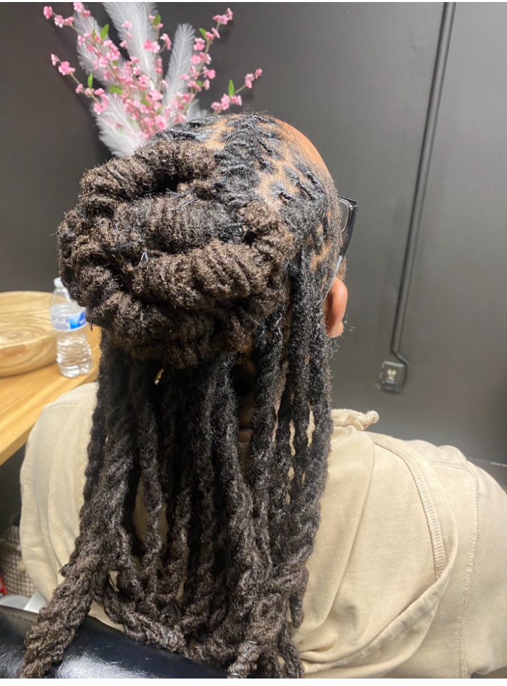 Loc Retwist & Style
