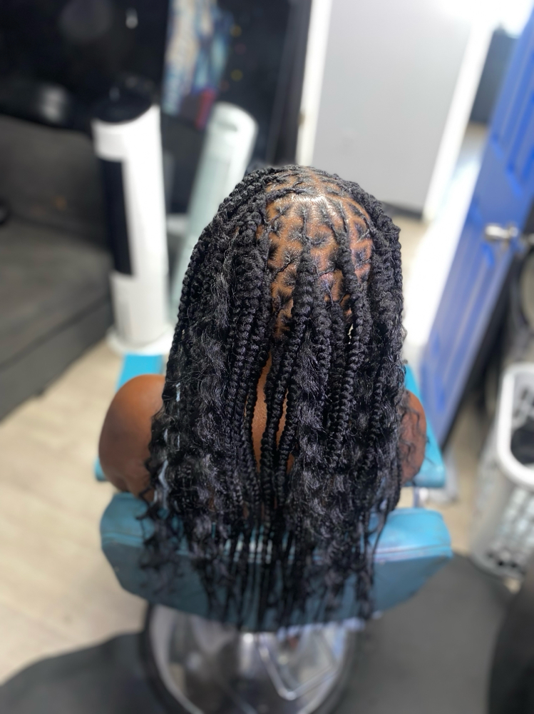 Extended Braids On Locs