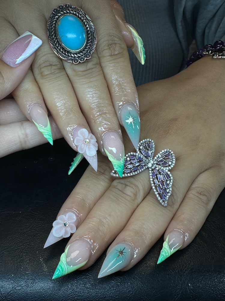 Medium Acrylic Nails
