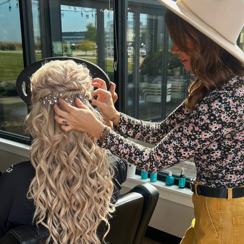 Formal Style at Luminaire by Lindsay in North Liberty, IA