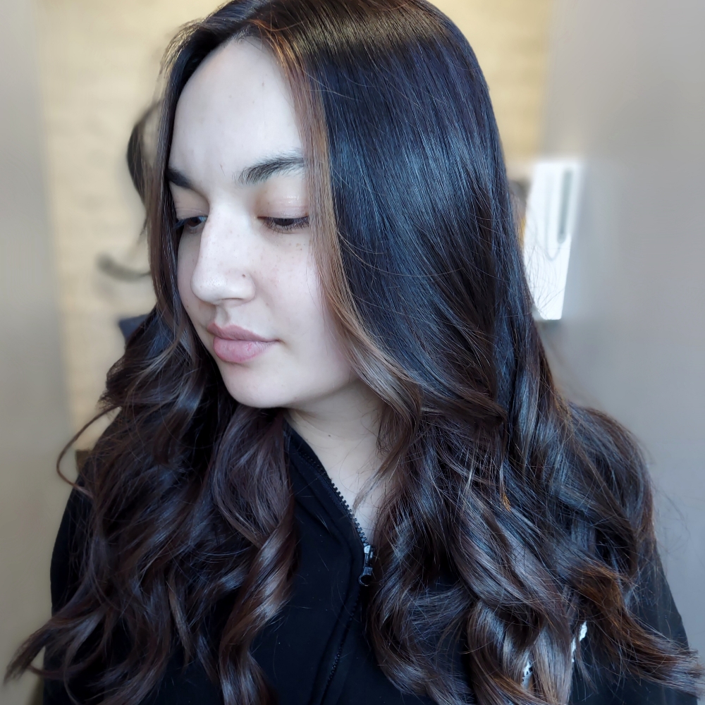 Honey in the Hair (Blowout & Style)