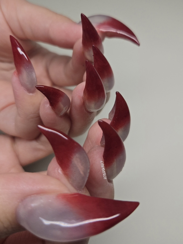 Claw Nails