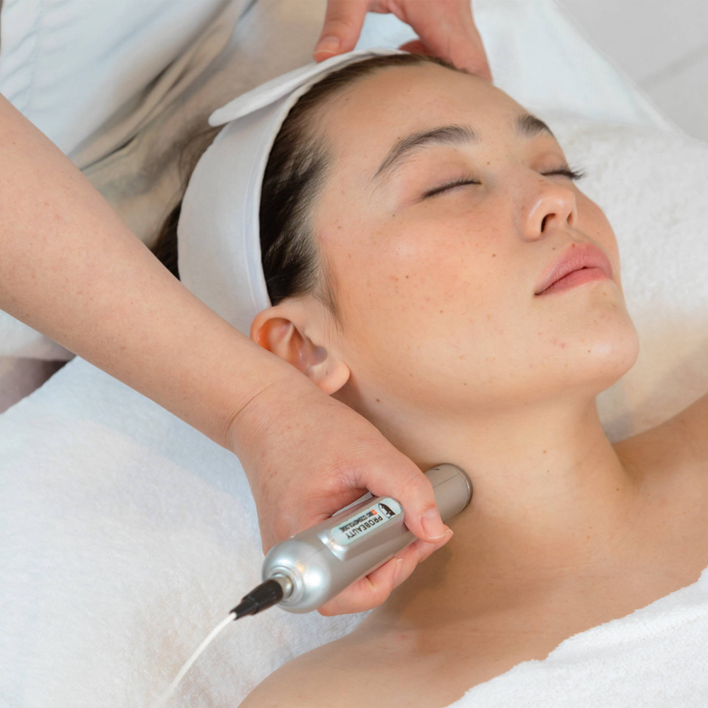 Skincare-Neck Treatment