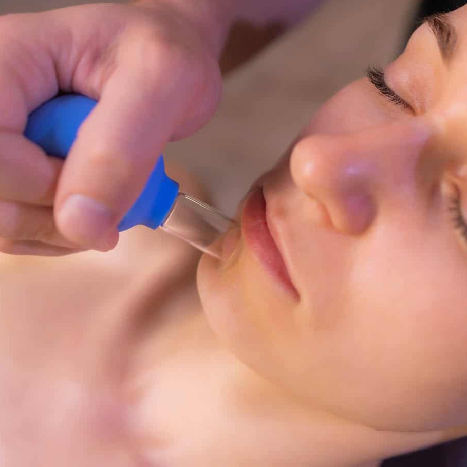 MINI CUPPING FACIAL