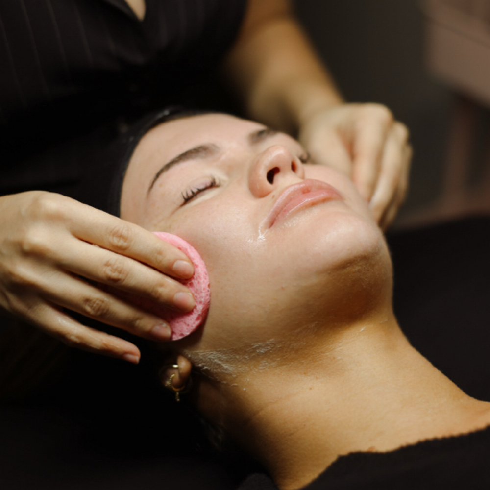 Standalone Dermaplane at Lady Mae Esthetic’s in Redmond, OR