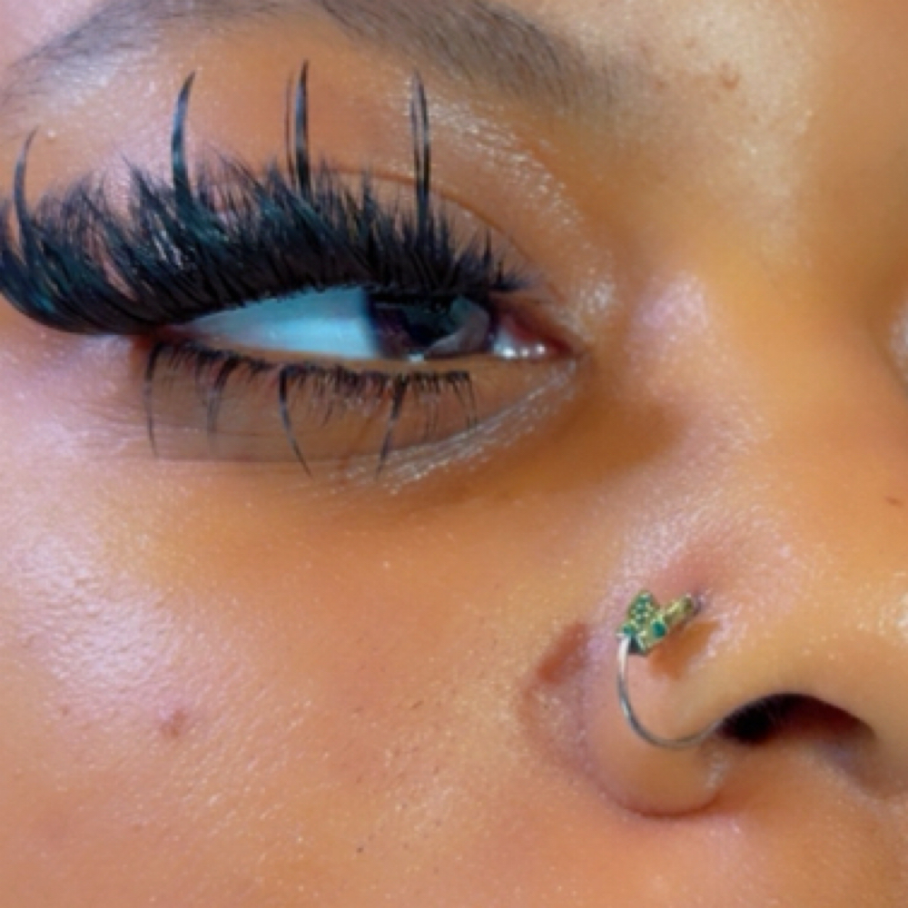 Eyelash Ext. Clusters w/Bottoms at Winx by Kee in Memphis, TN