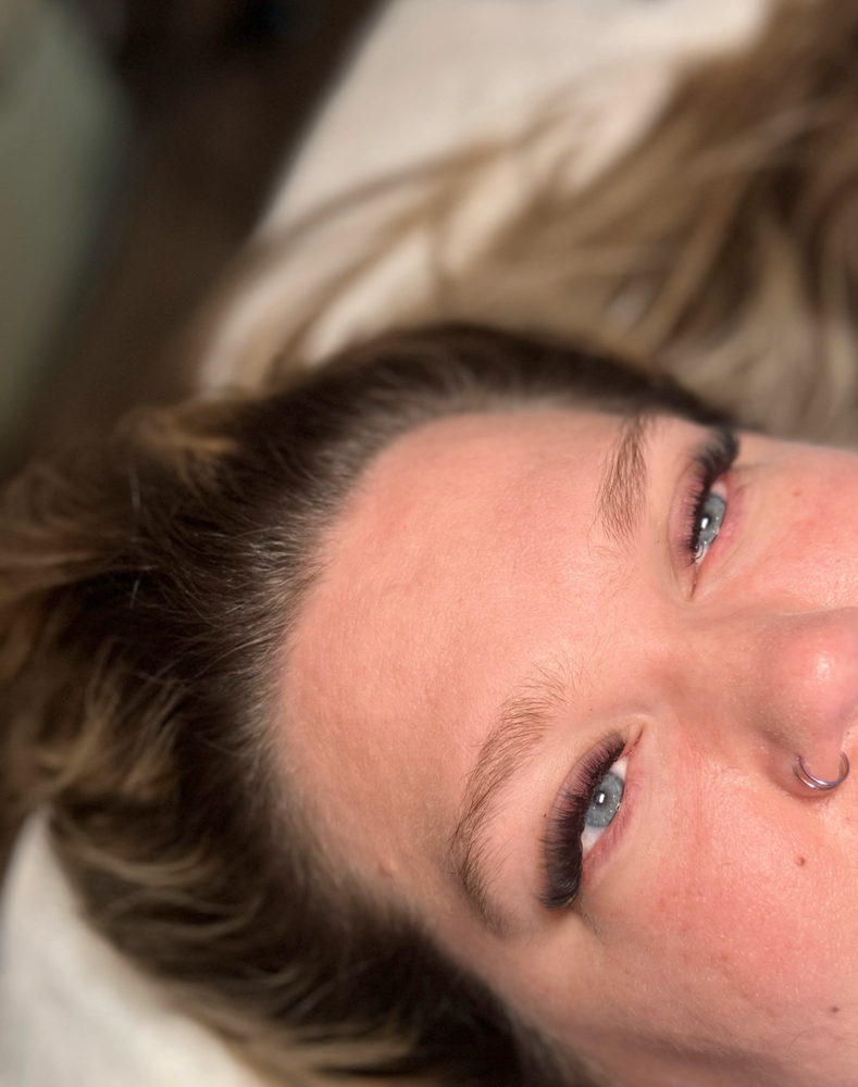 Fluffy Volume Lash Full Set