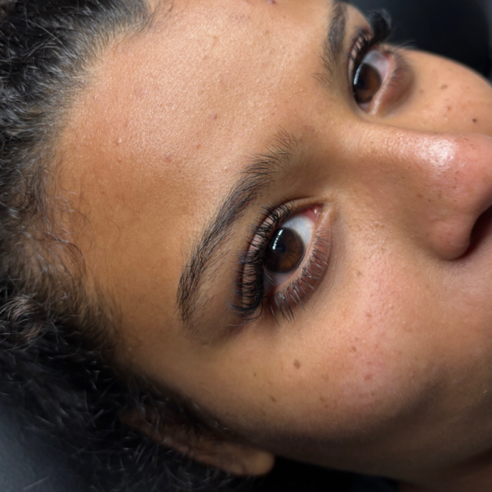 Bottom Lashes at Maravilla Lash & Wax LLC in Red Hook, NY