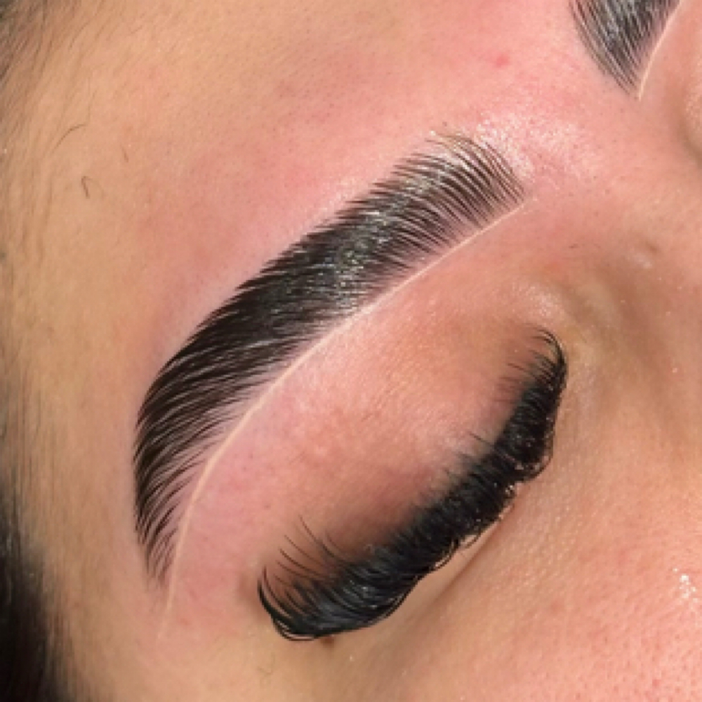 Brow Lamination & Threading at BrowsbyNia in Brawley, CA