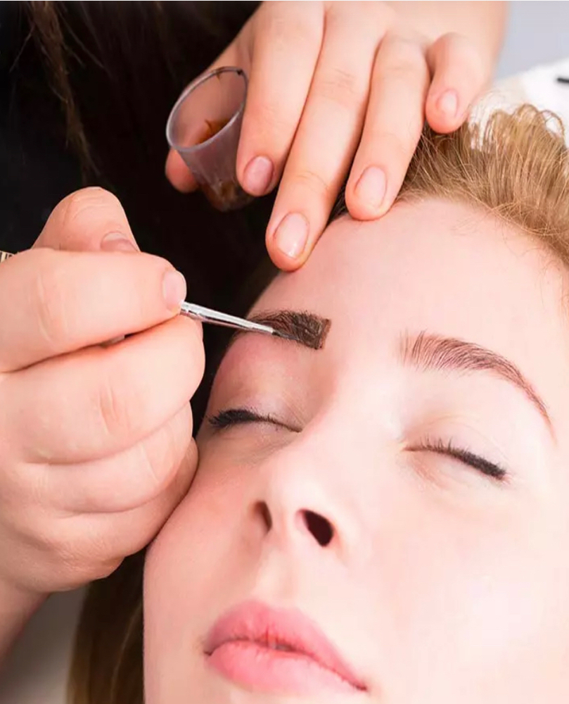 Eyebrow Tinting