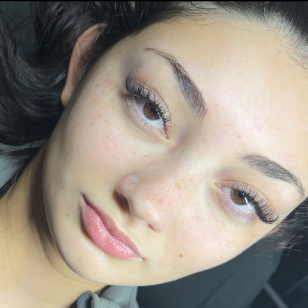 Natural Lash Clusters at Radiant Eyes & Aesthetics in Petal, MS