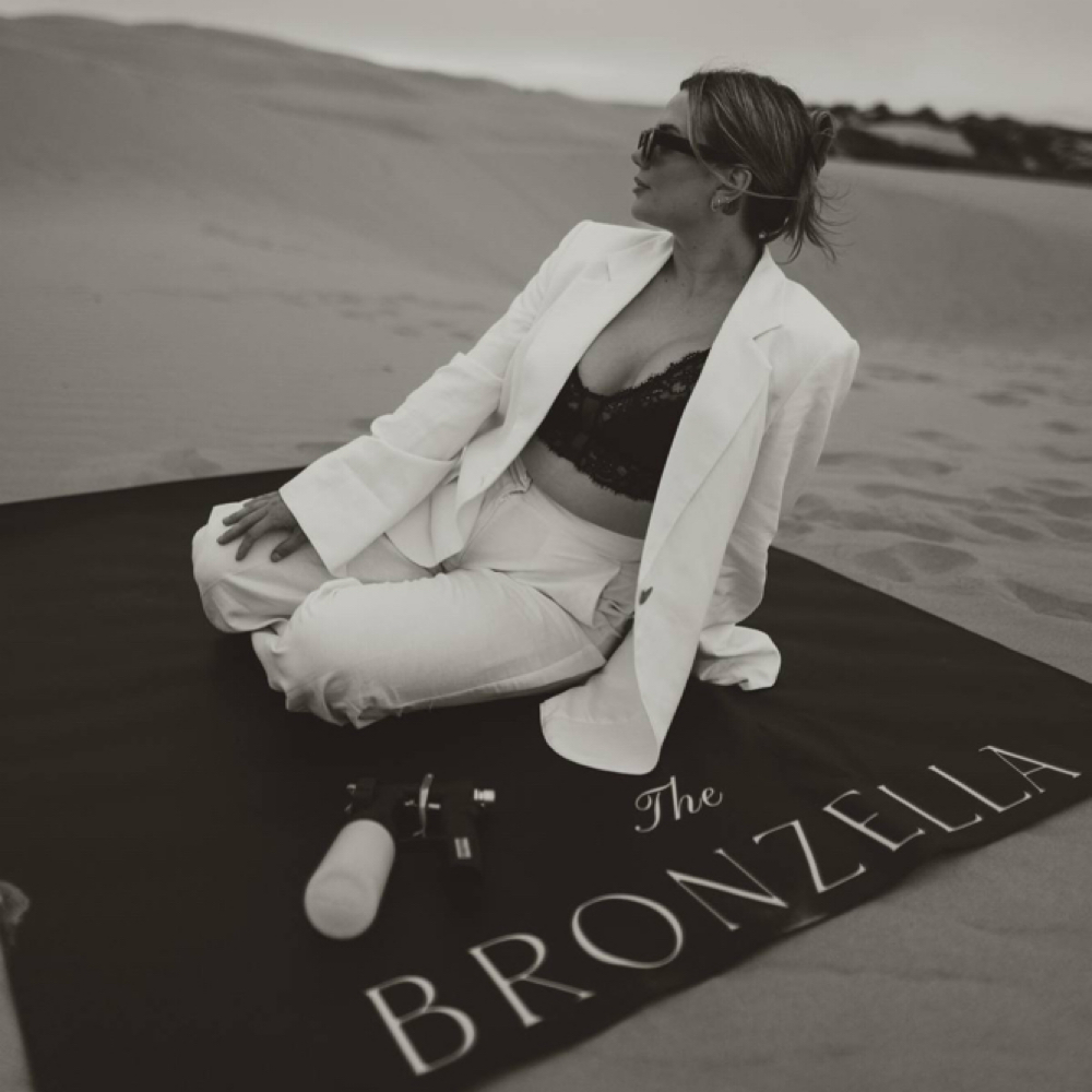 Sip N’ Spray Party at The Bronzella