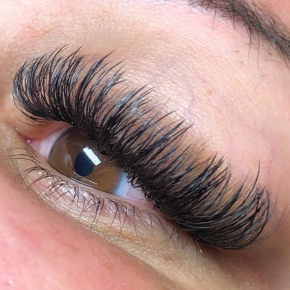 Hybrid Eyelash Extensions at MoonJelly Studio in Bremerton, WA