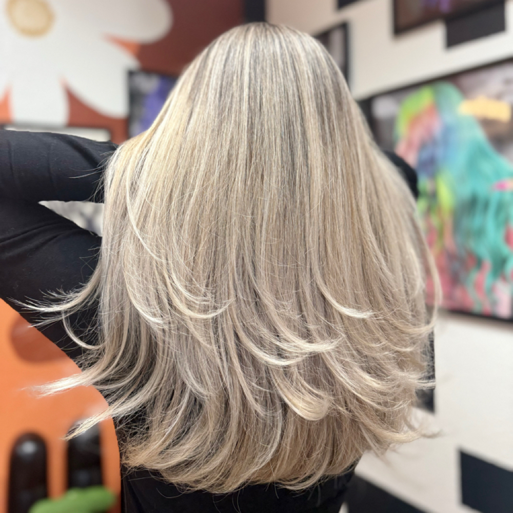 Full Highlight at Alicia At The Hippie Hair Room in Weatherford, TX