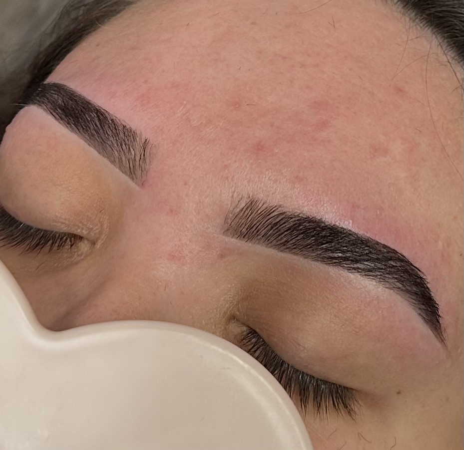 Brow Thread/Sculpt & Tint